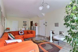 
                                                                                        Vente
                                                                                         Maison 6 pièces - 166 m² - Piscine