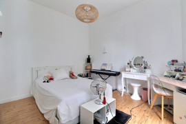 
                                                                                        Vente
                                                                                         Maison 6 pièces - 166 m² - Piscine