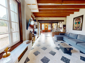 
                                                                                        Vente
                                                                                         MAISON 6 PIECES - 215m2