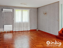 
                                                                                        Vente
                                                                                         Maison 6 pièces