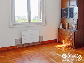 
                                                                                        Vente
                                                                                         Maison 6 pièces