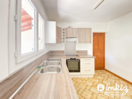 
                                                                                        Vente
                                                                                         Maison 6 pièces