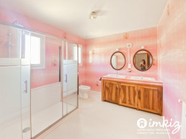 
                                                                                        Vente
                                                                                         Maison 6 pièces
