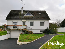 
                                                                                        Vente
                                                                                         Maison 6 pièces
