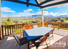 
                                                                                        Vente
                                                                                         Maison 6 pièces