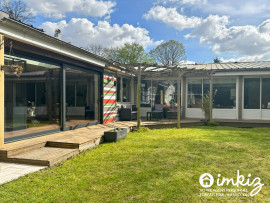 
                                                                                        Vente
                                                                                         Maison 6 pièces