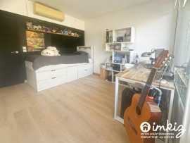 
                                                                                        Vente
                                                                                         Maison 6 pièces