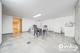 
                                                                                        Vente
                                                                                         Maison 6 pièces