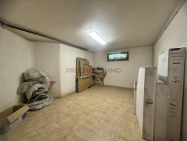 
                                                                                        Location
                                                                                         Maison 6 pièces