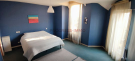 
                                                                                        Location
                                                                                         Maison 6 pièces