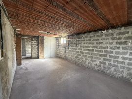 
                                                                                        Vente
                                                                                         Maison 6 pièces
