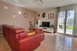 
                                                                                        Vente
                                                                                         Maison 6 pièces