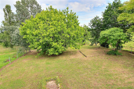 
                                                                                        Vente
                                                                                         Maison 6 pièces