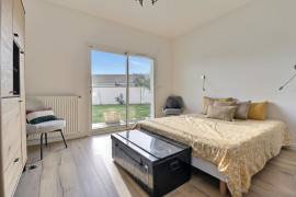 
                                                                                        Vente
                                                                                         Maison 6 pièces