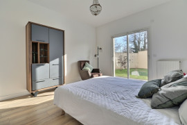 
                                                                                        Vente
                                                                                         Maison 6 pièces