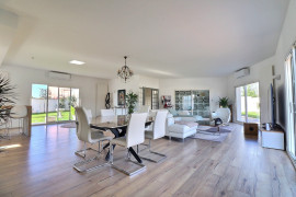 
                                                                                        Vente
                                                                                         Maison 6 pièces