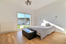 
                                                                                        Vente
                                                                                         Maison 6 pièces