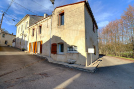 
                                                                                        Vente
                                                                                         Maison 6 pièces