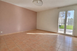 
                                                                                        Vente
                                                                                         Maison 6 pièces