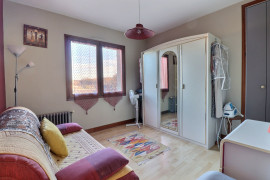 
                                                                                        Vente
                                                                                         Maison 6 pièces