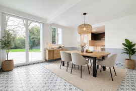 
                                                                                        Vente
                                                                                         Maison 6 pièces