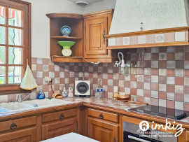 
                                                                                        Vente
                                                                                         Maison 6 pièces