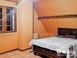 
                                                                                        Vente
                                                                                         Maison 6 pièces