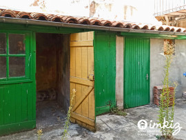 
                                                                                        Vente
                                                                                         Maison 6 pièces avec extérieur Métro à 50 m