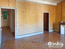
                                                                                        Vente
                                                                                         Maison 6 pièces avec extérieur Métro à 50 m