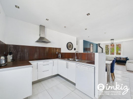 Vente
Maison 6 pièces avec piscine