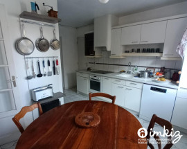 
                                                                                        Vente
                                                                                         Maison 6 pièces calme proximité transports