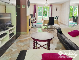 Vente
Maison 6 pièces confortable en très bon état