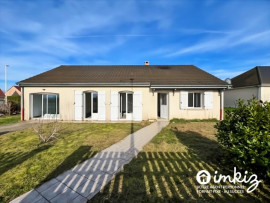 
                                                                                        Vente
                                                                                         Maison 6 pièces de 119m² rénovée avec jardin.