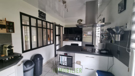 
                                                                                        Vente
                                                                                         Maison 6 pièces de 130m²
