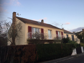 
                                                                                        Vente
                                                                                         Maison 6 pieces Rambouillet la Clairiere