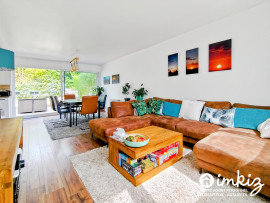 
                                                                                        Vente
                                                                                         Maison 6 pièces rénovée au calme