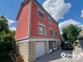 
                                                                                        Vente
                                                                                         Maison 6 pièces rénovée, centre ville, RER 5 min