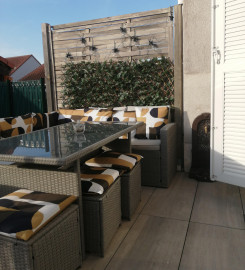 
                                                                                        Vente
                                                                                         maison 6 pieces rénovée, jardin & 2 parkings
