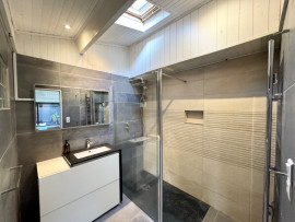 
                                                                                        Vente
                                                                                         Maison 7 pièces - 145m2 - Saint Genès