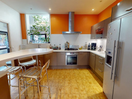 
                                                                                        Vente
                                                                                         Maison 7 pièces - 145m2 - Saint Genès