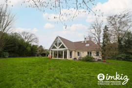 
                                                                                        Vente
                                                                                         Maison 7 pièces 180m² sur terrain de 1,5 hectare