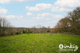 
                                                                                        Vente
                                                                                         Maison 7 pièces 180m² sur terrain de 1,5 hectare