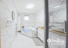 Vente
Maison 7 pièces