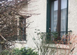 
                                                                                        Vente
                                                                                         Maison 7 pièces