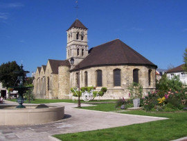 
                                                                                        Vente
                                                                                         Maison 7 pièces