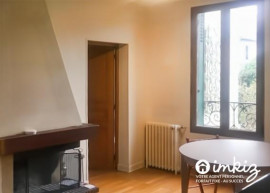 
                                                                                        Vente
                                                                                         Maison 7 pièces