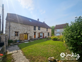 
                                                                                        Vente
                                                                                         Maison 7 pièces