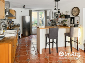 
                                                                                        Vente
                                                                                         Maison 7 pièces