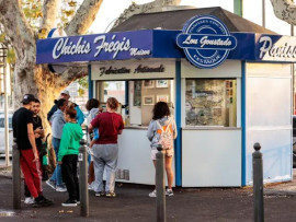 
                                                                                        Vente
                                                                                         Maison 7 pièces