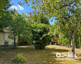 
                                                                                        Vente
                                                                                         Maison 7 pièces